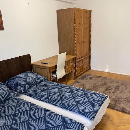 Ferienwohnung Szimpla Apartman Miskolc Exterior foto