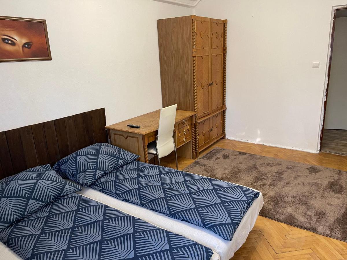 Ferienwohnung Szimpla Apartman Miskolc Exterior foto