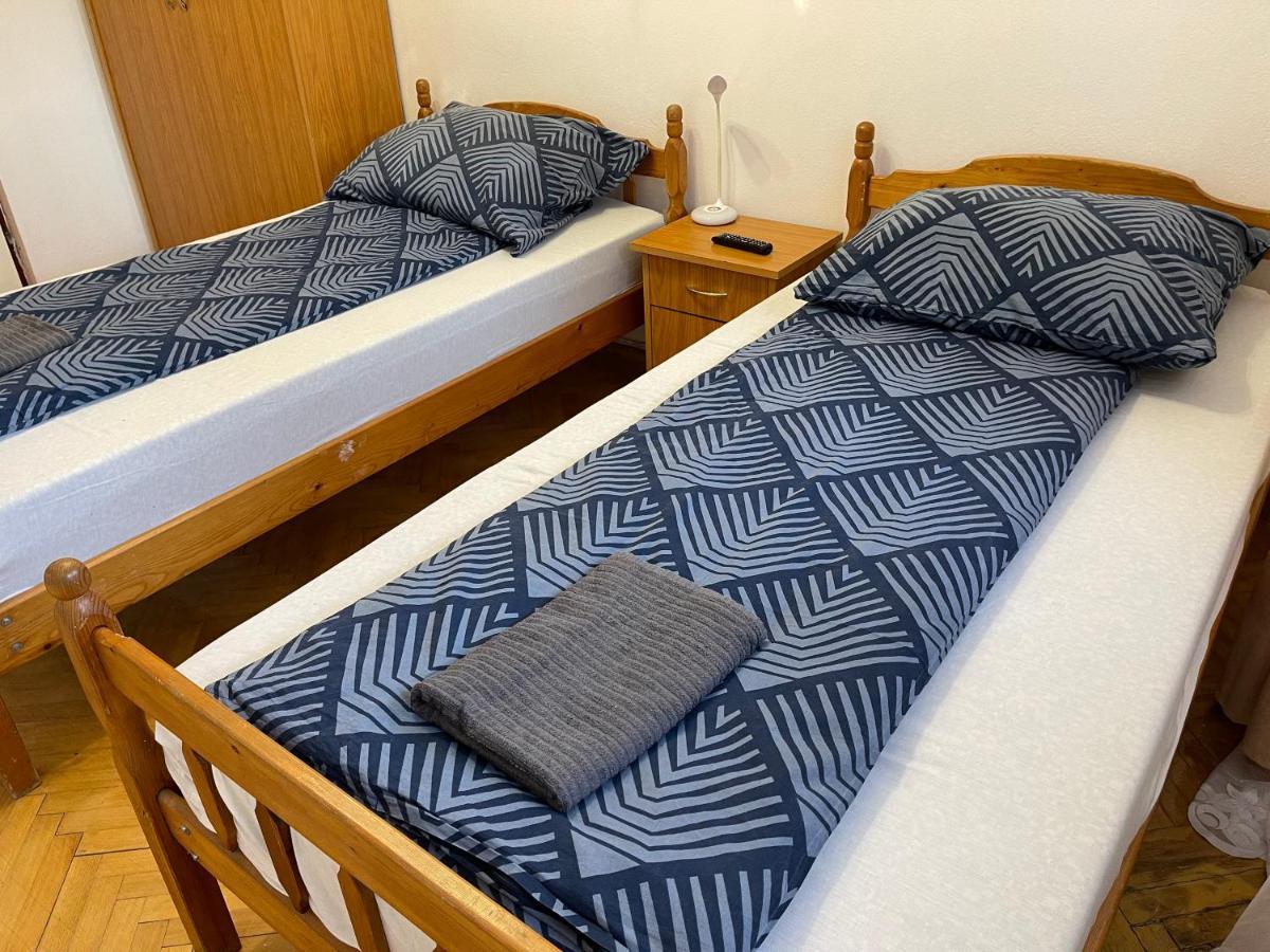 Ferienwohnung Szimpla Apartman Miskolc Exterior foto